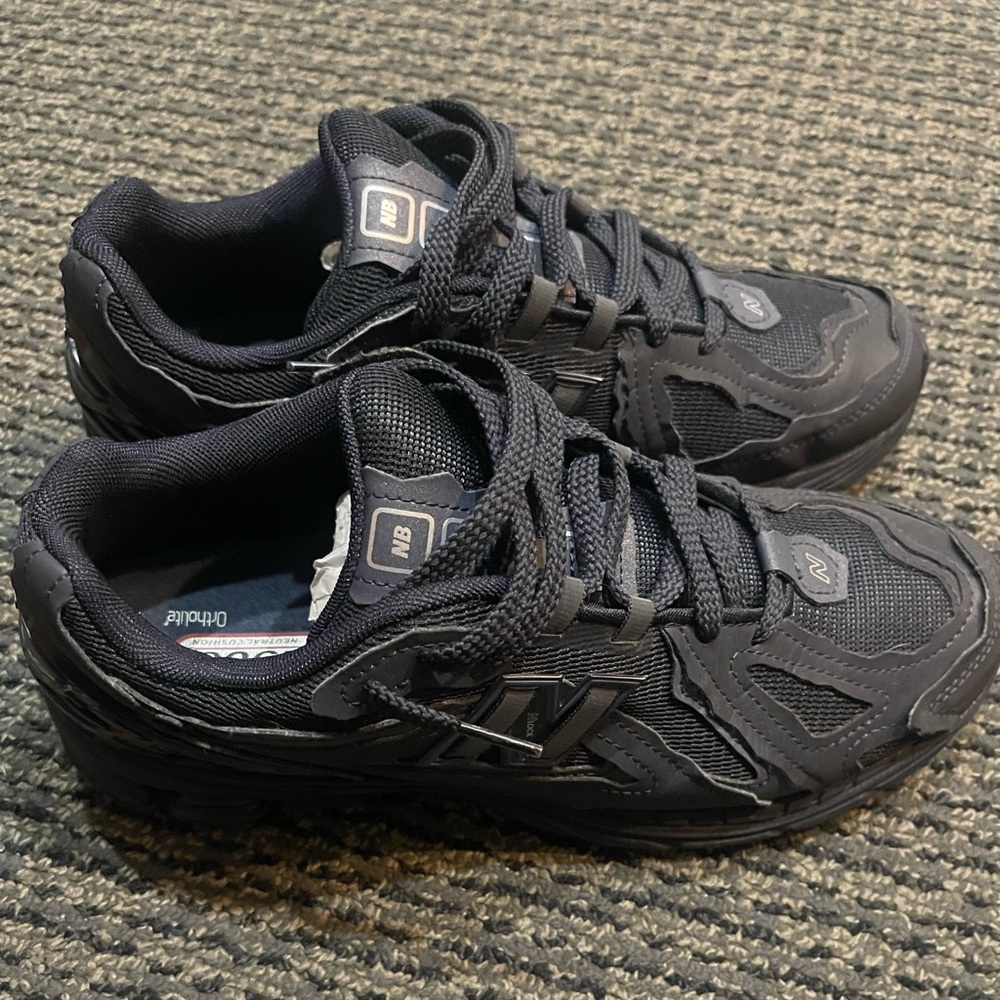 New Balance Black Athletic Shoes